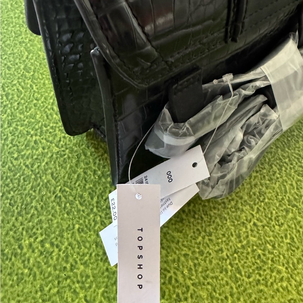 Topshop Black Croc-Embossed Travel Bag-NWT - Picture 2 of 6